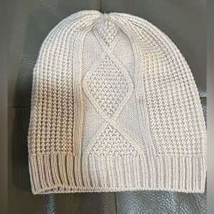 Elegant Pink Knit Beanie